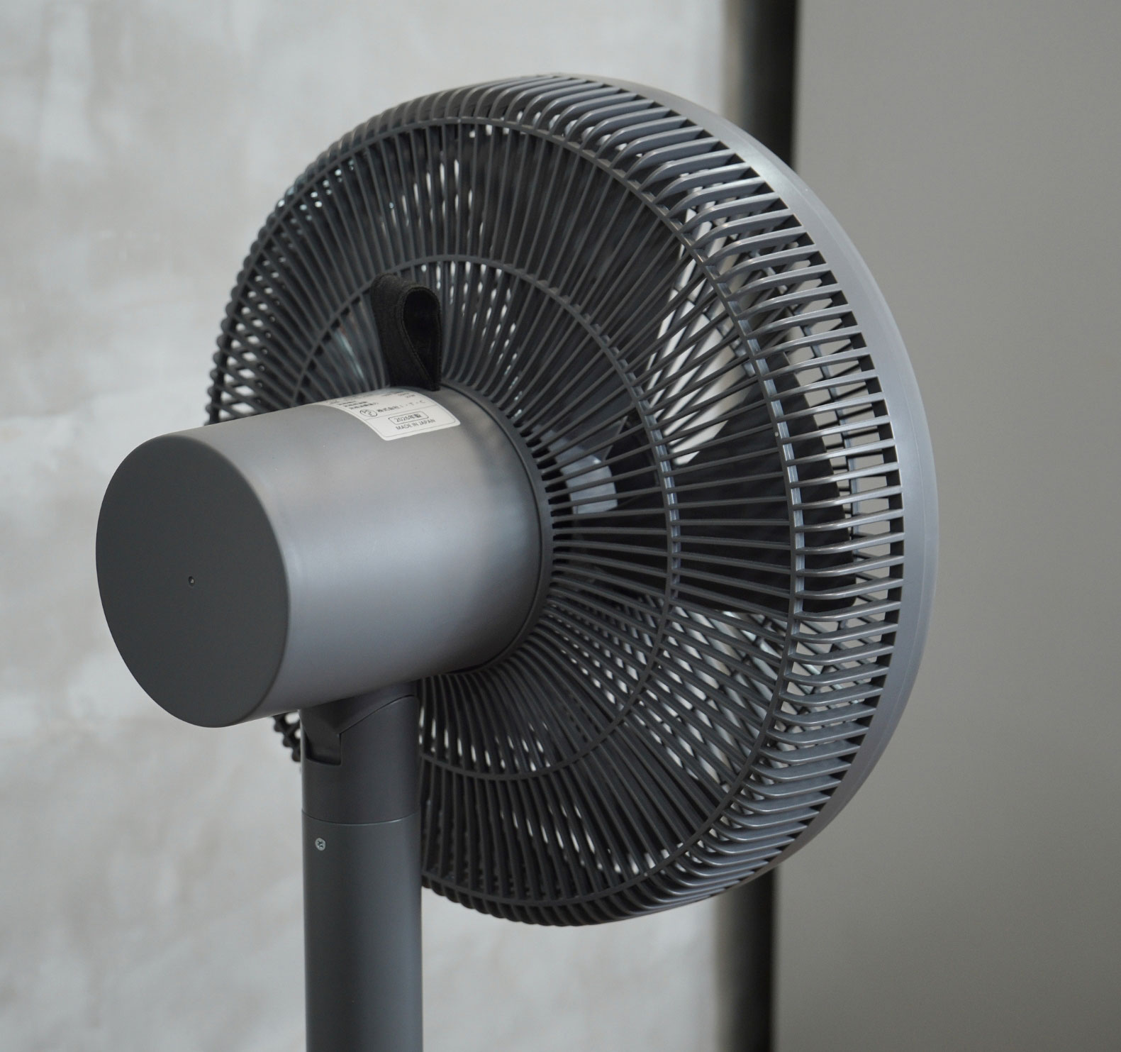 Tiết kiệm điện chỉ với công suất 27W