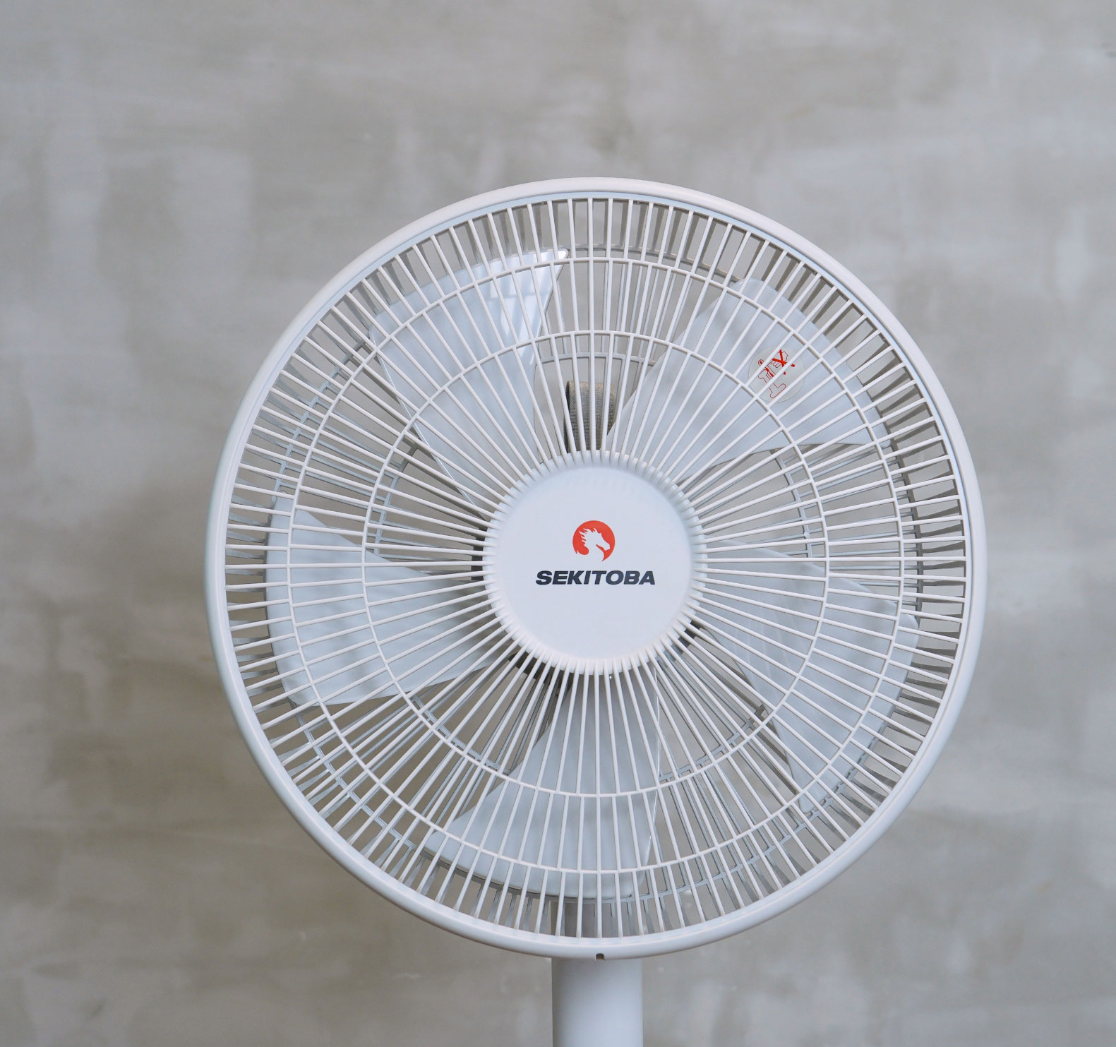 Sải cánh 400mm – phạm vi làm mát rộng