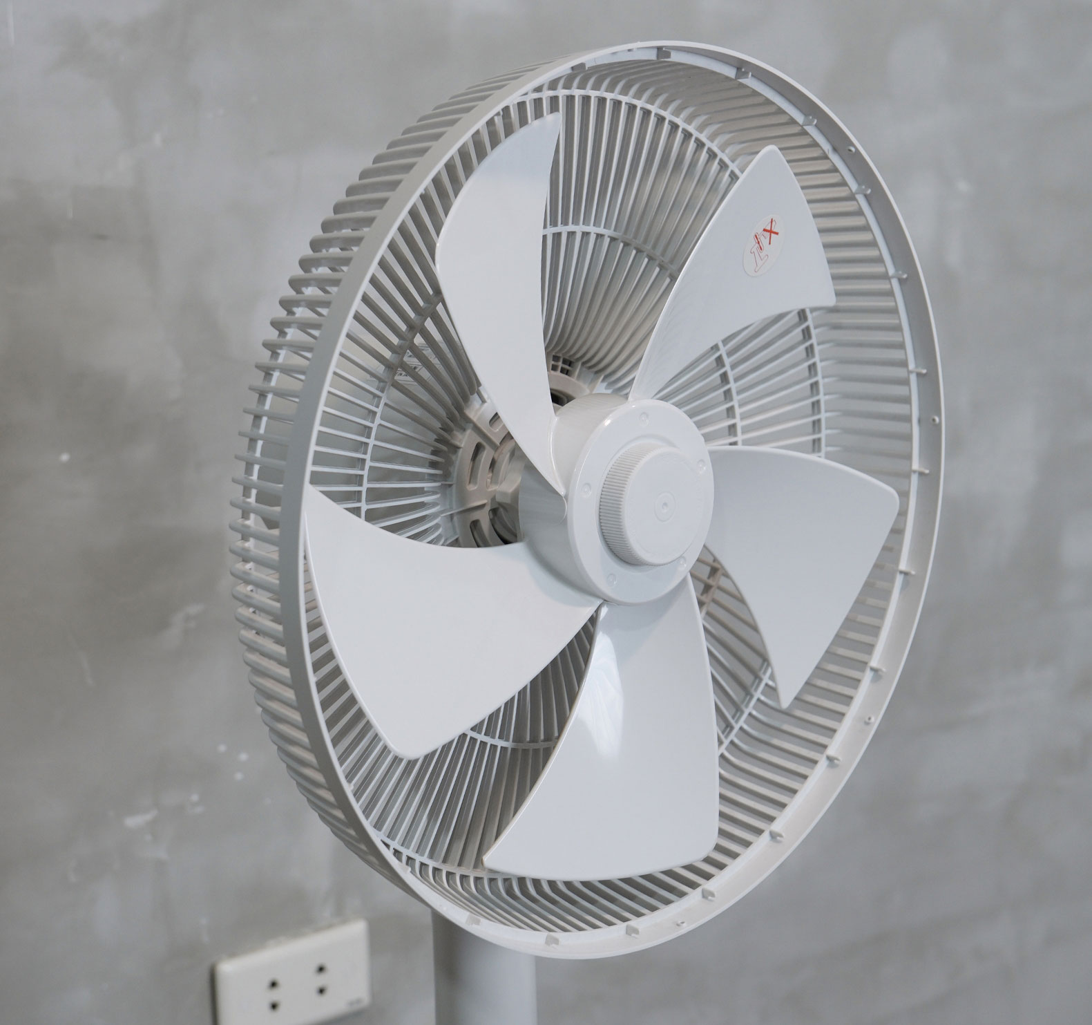 Thiết kế 5 cánh tối ưu luồng gió tự nhiên